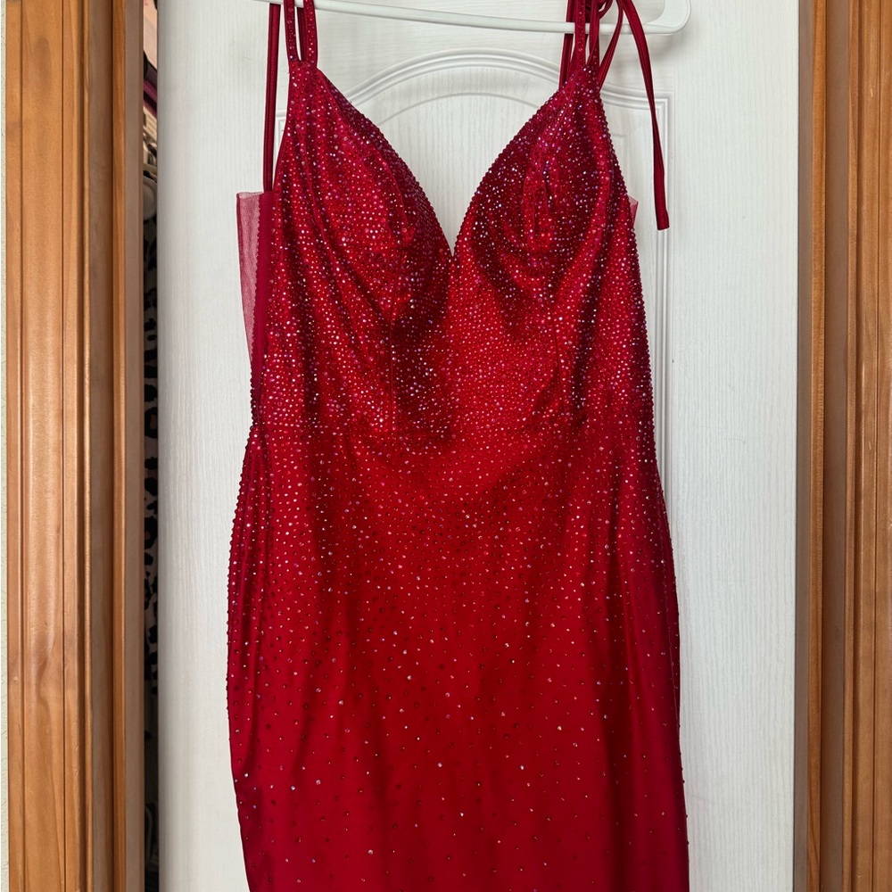 Glamorous Scarlet Mini Dress with Rhinestones